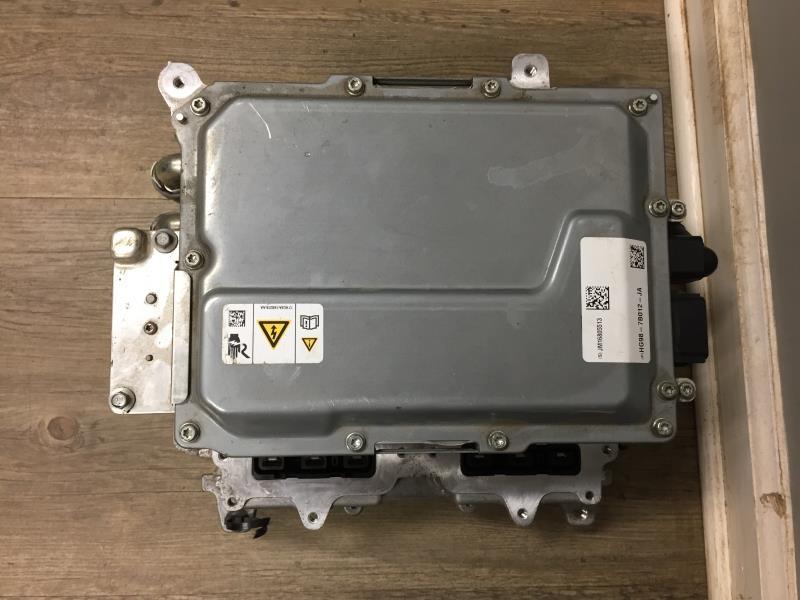 Inverter / Charger from a 2017 Ford Fusion, photo 2