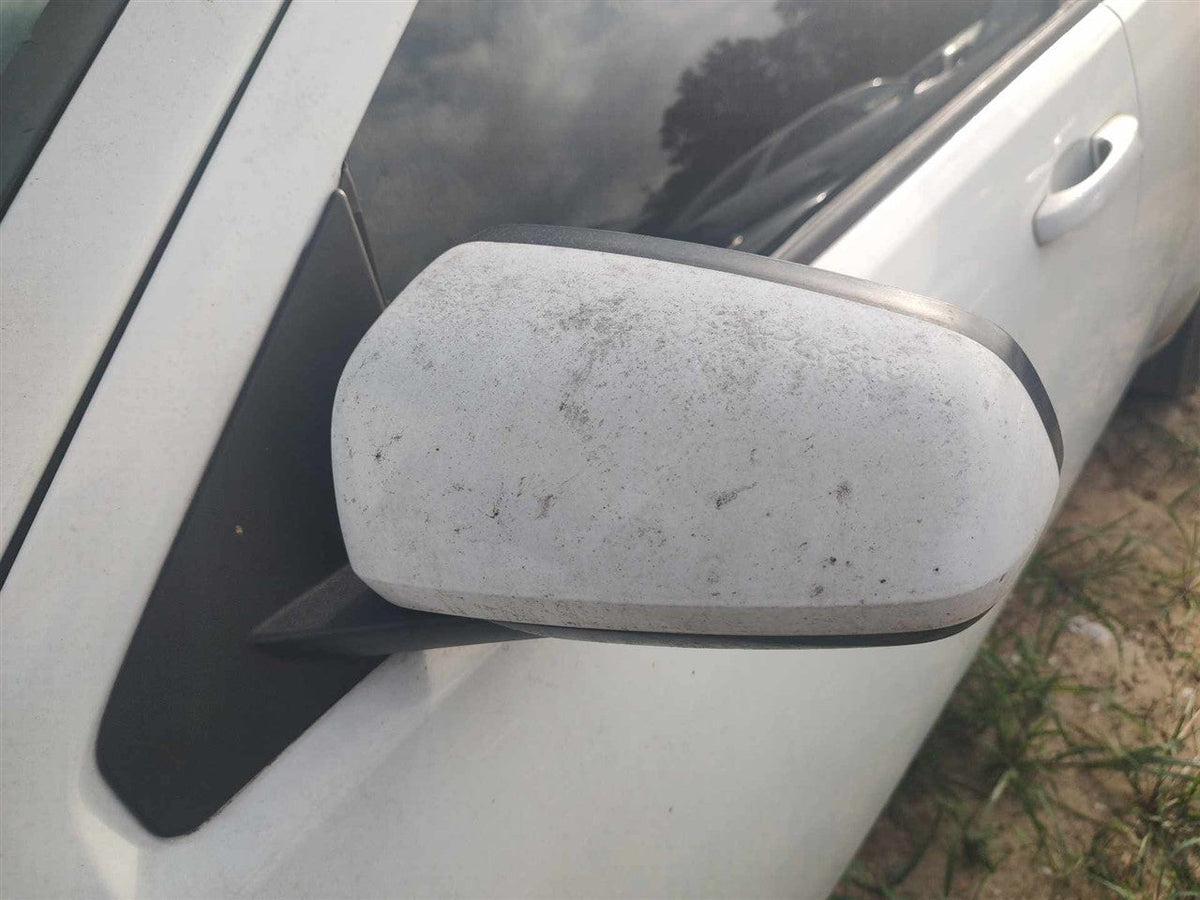 Side View Mirror from a 2013 Dodge Avenger, left side, photo 1