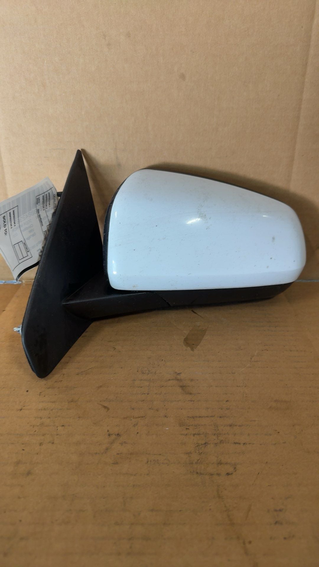 Side View Mirror from a 2013 Dodge Avenger, left side, photo 2