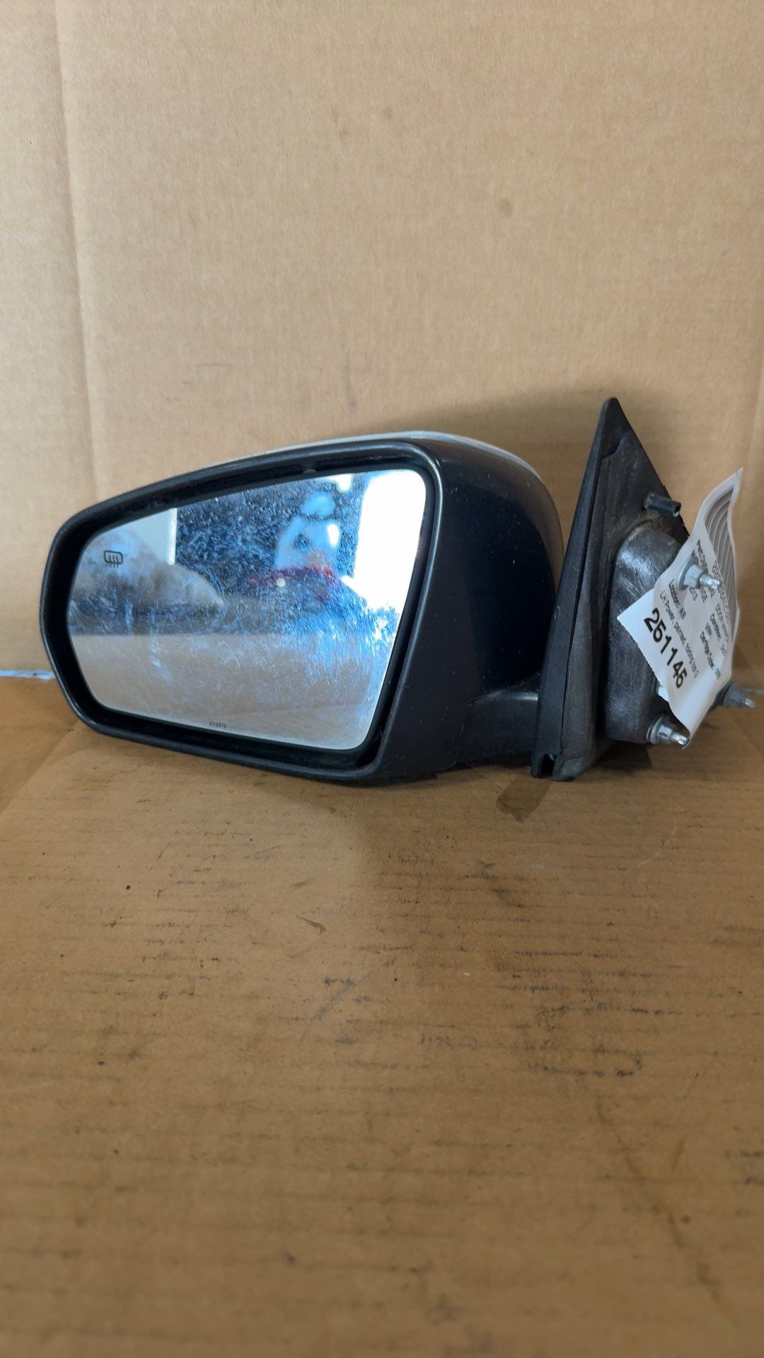 Side View Mirror from a 2013 Dodge Avenger, left side, photo 3