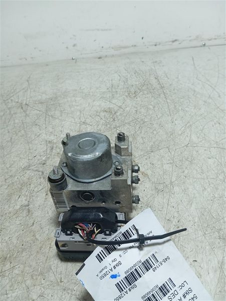 2008 Toyota matrix ABS assembly OEM, (FWD), XR, vehicle stability control, Warrantied. - Used - Photo 2