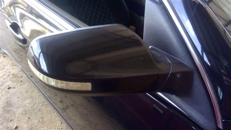 Side View Mirror from a 2012 Nissan Altima, right side, photo 1