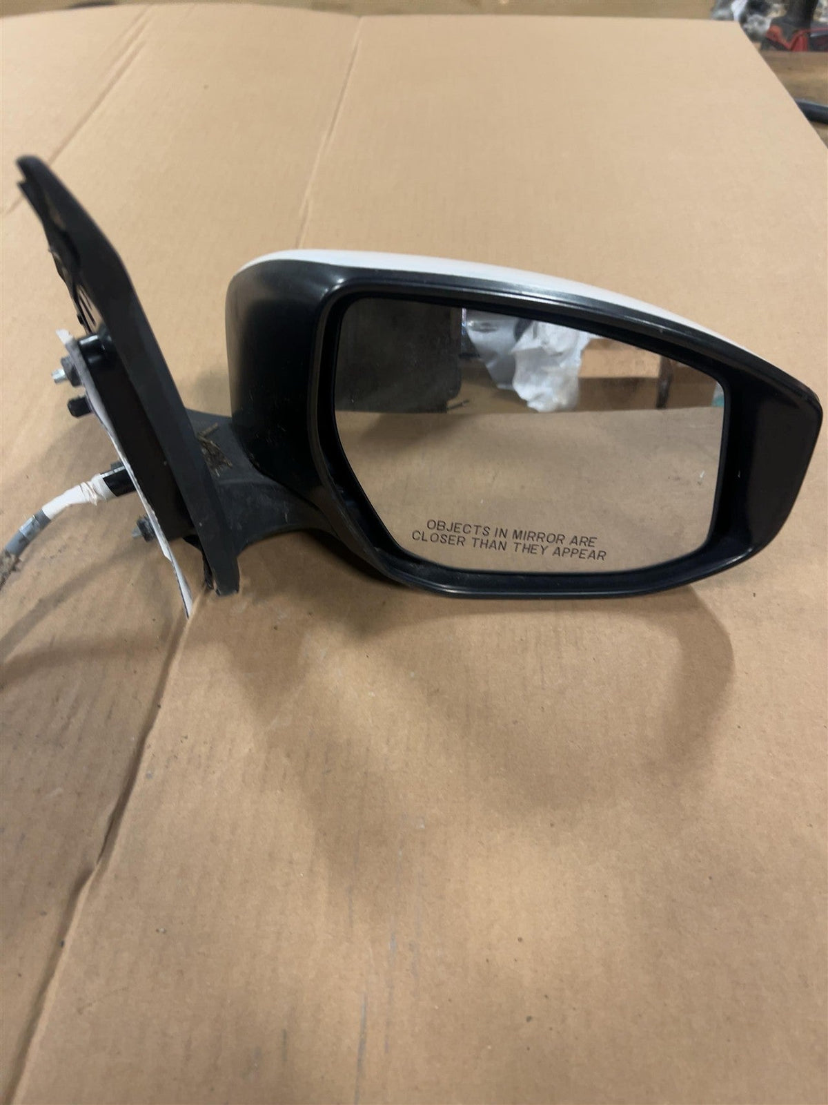 Side View Mirror from a 2017 Nissan Sentra, right side, photo 4