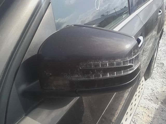 Side View Mirror from a 2013 Mercedes-Benz ML-Class, left side, photo 1