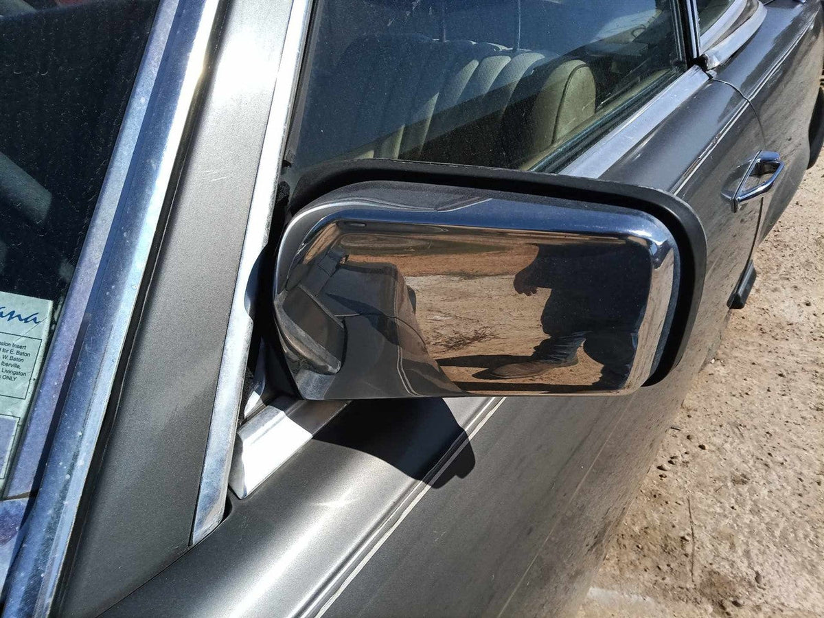 Side View Mirror from a 1980 Mercedes-Benz 450, left side, photo 1