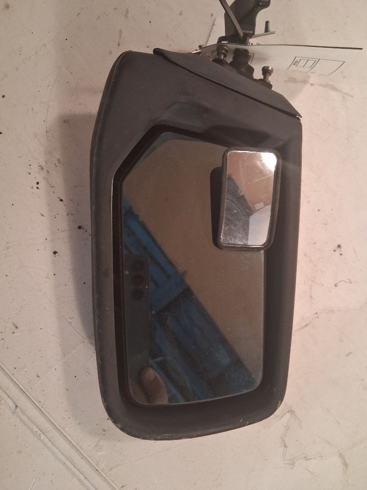 Side View Mirror from a 1980 Mercedes-Benz 450, left side, photo 4