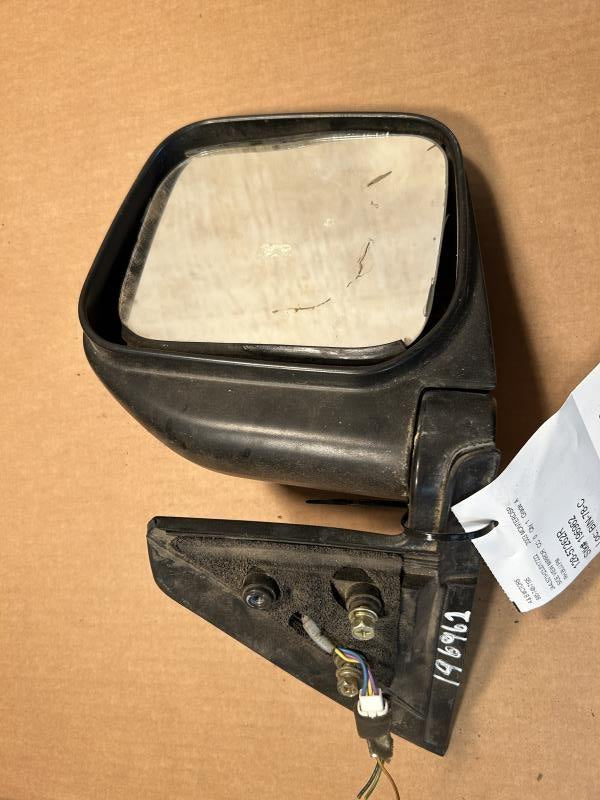 Side View Mirror from a 2003 Mitsubishi Montero Sport, right side, photo 2