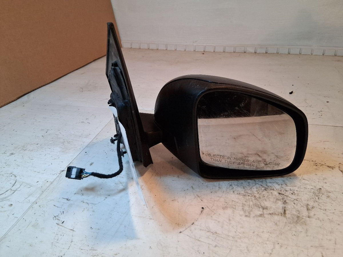 Side View Mirror from a 2016 Smart, right side, photo 3