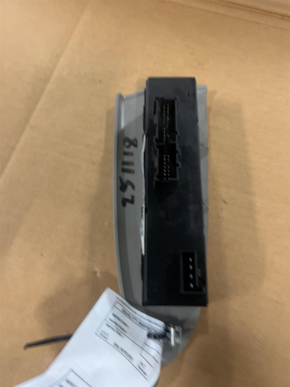 Window Switch from a 2006 Chevrolet, right side, photo 2