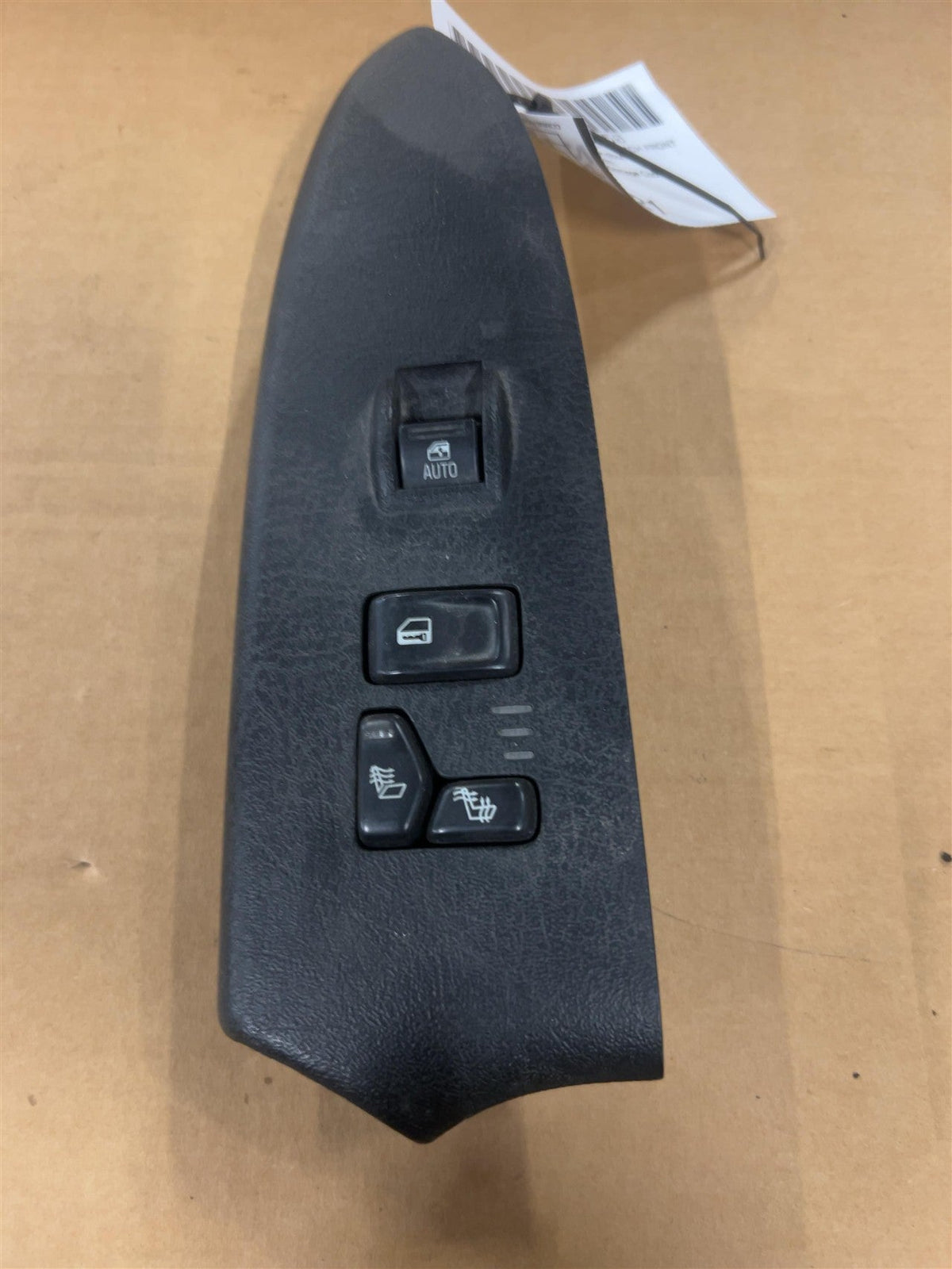 Window Master Switch from a 2007 Chevrolet, left side, photo 1