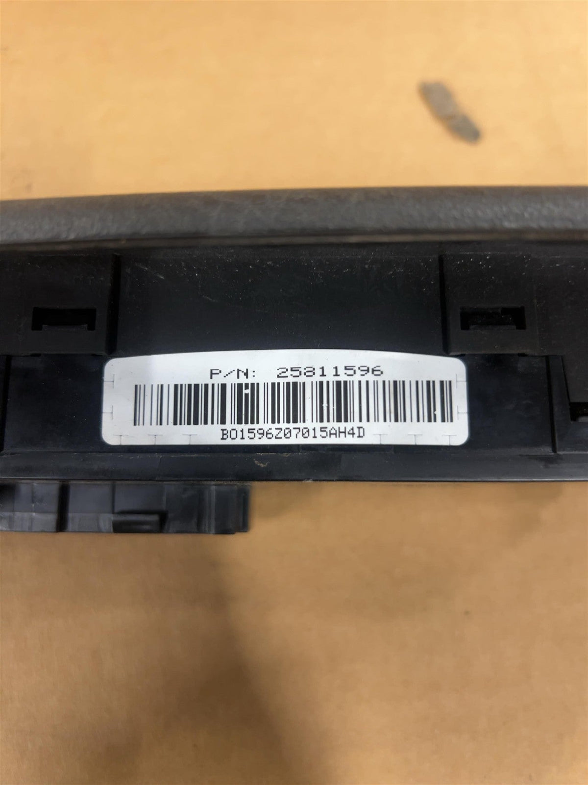 Window Master Switch from a 2007 Chevrolet, left side, photo 3