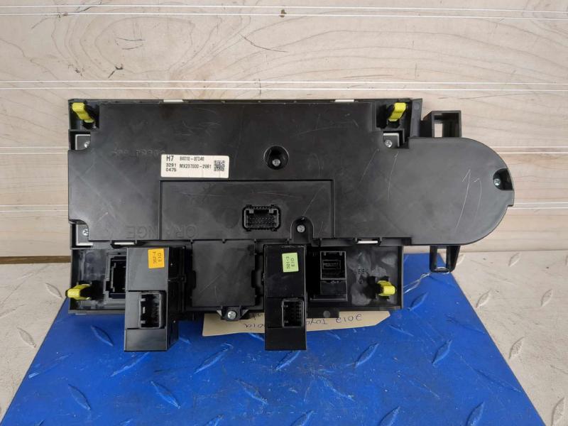 2010-2022 Toyota Sequoia Platinum A/C AC Heater Temperature Climate Controls - Used OEM Auto Part - Photo 2