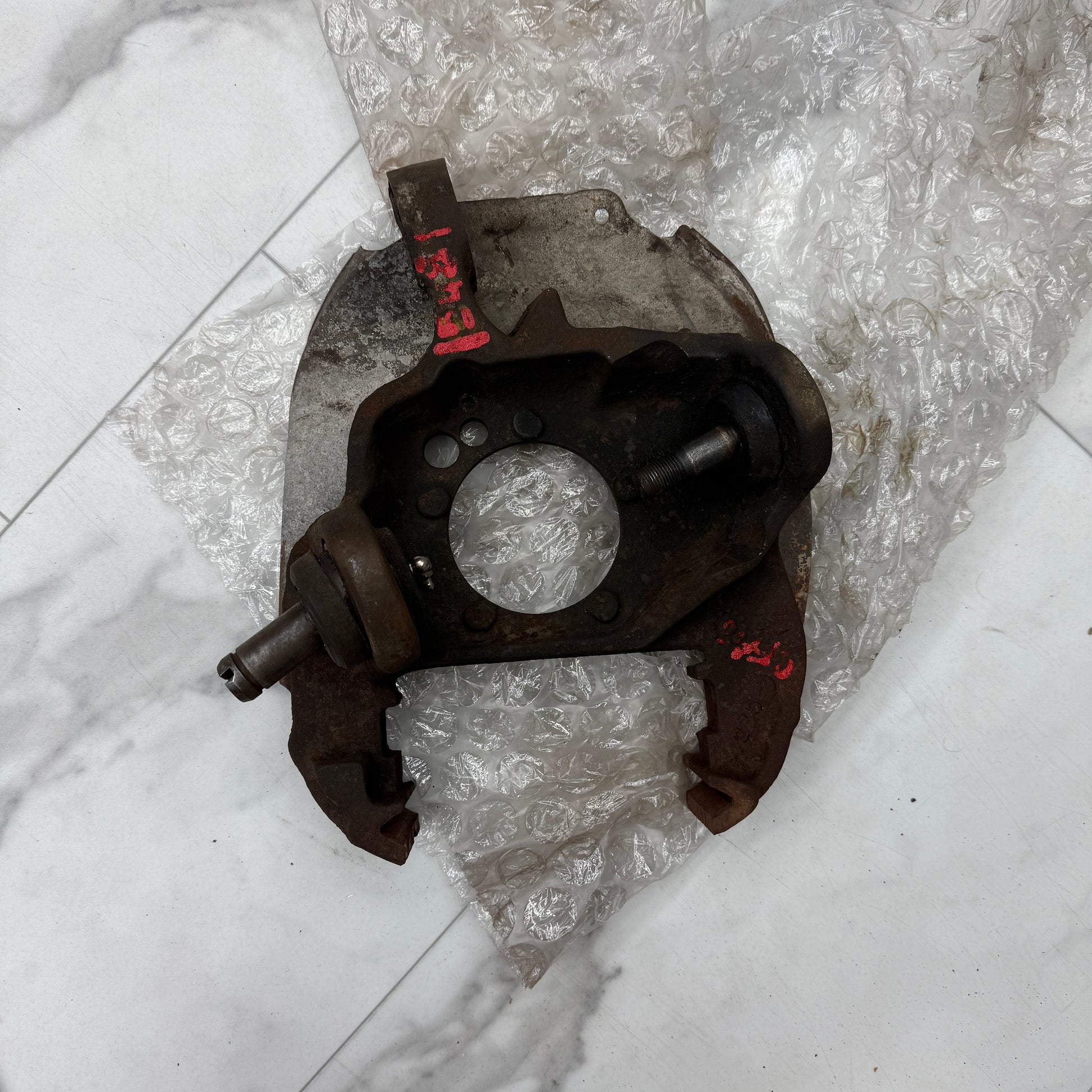Used Front Left Steering Knuckle fits: 1993 - 1994 Ford Explorer 4x4 knuckle w/ABS Front OEM