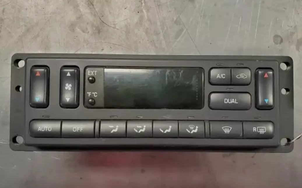 2003-2004 FORD EXPEDITION A/C AC Heater Climate Temperature Control OEM WARRANTY - Used
