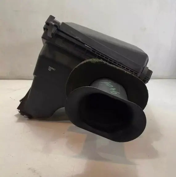 2012 - 2015 NISSAN ARMADA 5.6L Air Cleaner Box Assembly OEM WARRANTY - Used - Photo 3