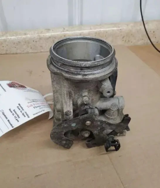 Throttle Body Valve 3.8L VIN K Fits 2000-2005 Chevrolet IMPALA WARRANTY - Used OEM Auto Part