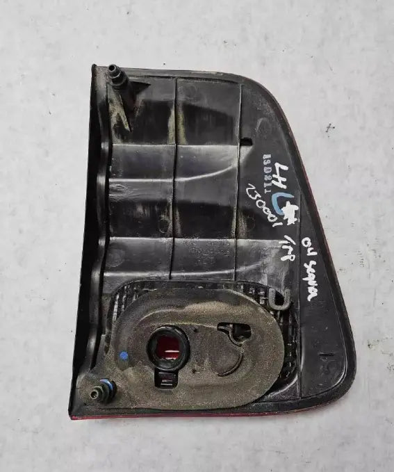 Passenger Right Tail Light Liftgate Mounted Toyota Sequoia 2001-2004 - Used OEM Auto Part - Photo 2