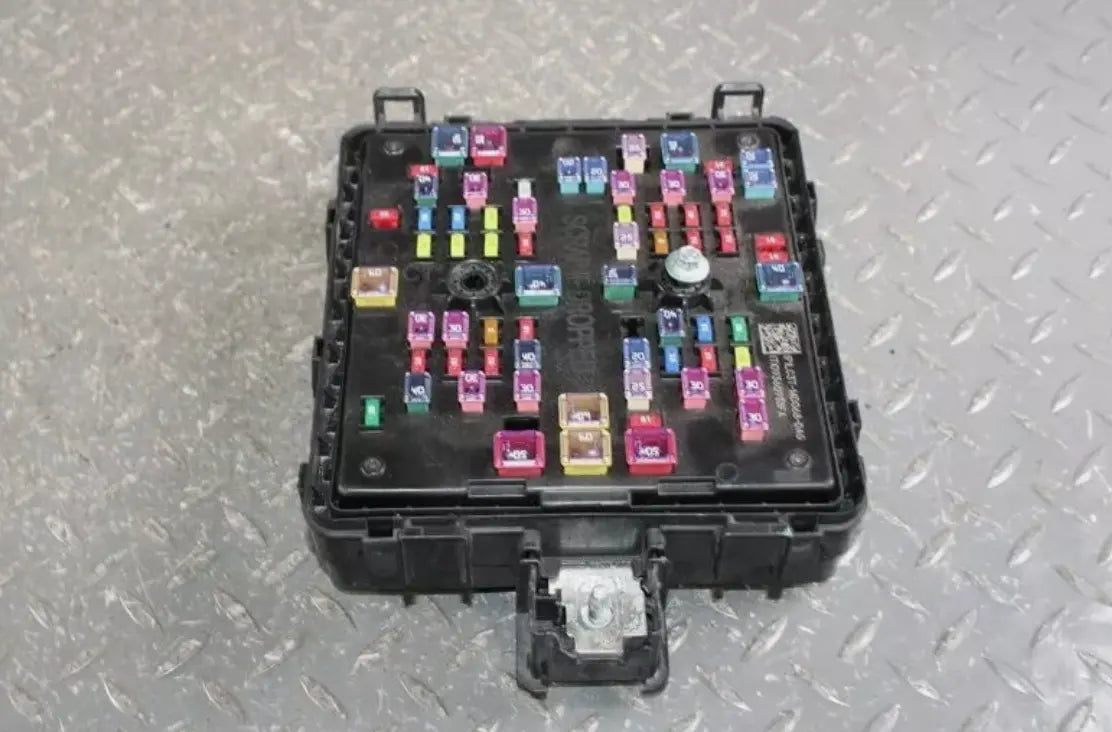 2020-2022 Ford Truck F250 Fuse Box Engine Power Distribution 6.7L Diesel OEM - Used - Photo 3