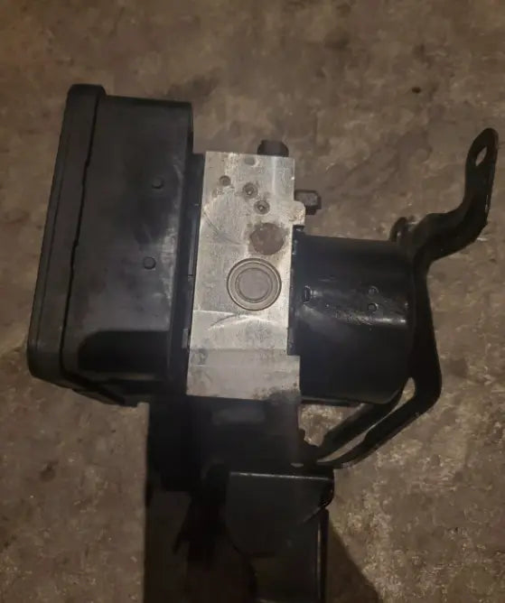 ABS ANTI-LOCK BRAKE PUMP 09-13 SUZUKI GRAND VITARA 4x4 AT 2.4L - Used OEM Auto Part