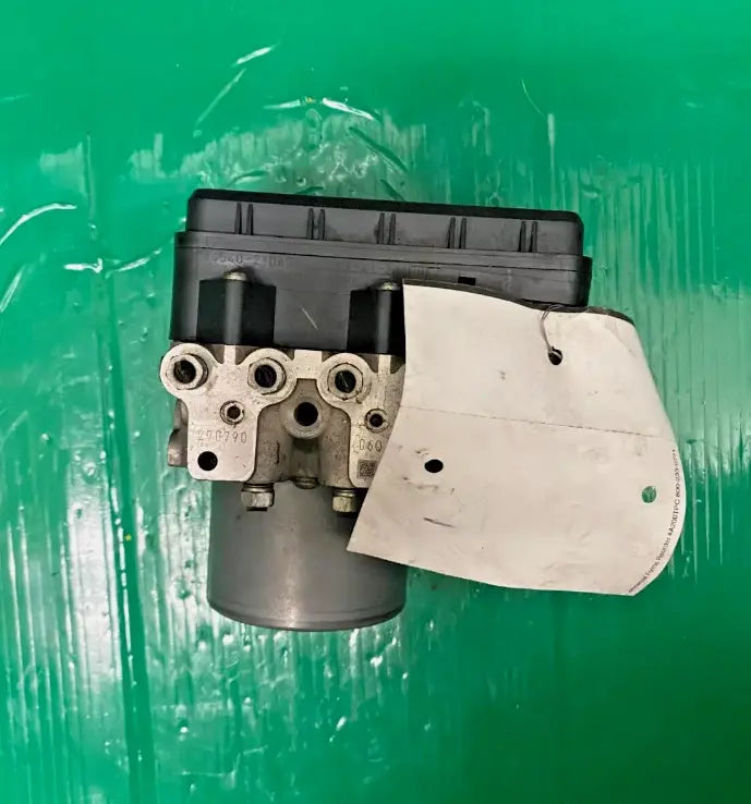 2014 2015 2016 SCION TC ANTI LOCK BRAKE ABS PUMP 44540-21060/ 89541-21120 OEM - Used - Photo 3