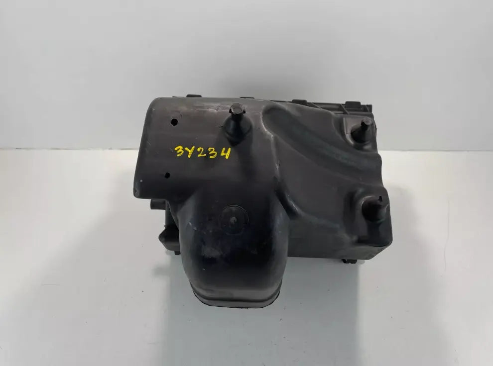 JEEP LIBERTY 2004-2007 3.7L Air Intake Cleaner Box Filter Assembly OEM WARRANTY - Used - Photo 2