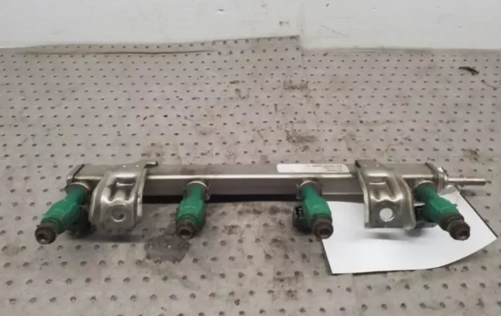 04-05 Mazda 3 06-07 Mazda5 5 Four Fuel Injectors & Rail 2.3L 4 Cyl. OEM Warranty Mazda