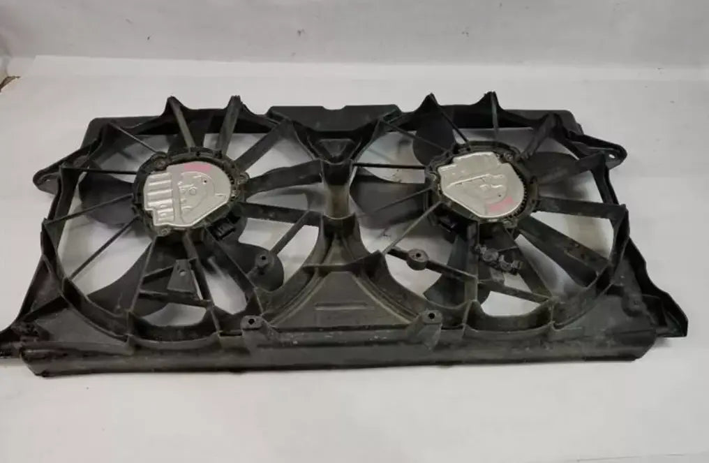 2014-2018 Chevy Silverado GMC Sierra 1500 Radiator Motor Cooling Fan Assembly - Used OEM Auto Part - Photo 2