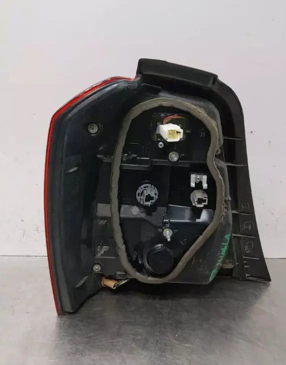 Toyota Highlander 2006-2007 Hybrid Vin W Right Quarter Tail Light Assembly - Used OEM Auto Part - Photo 2