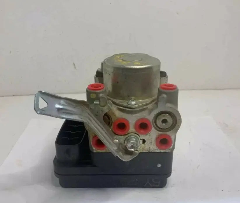06 SCION XA ABS Anti-Lock Brake Part Actuator And Pump Assembly 44050-52550 Scion