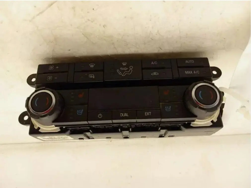 2011-2012 Ford F250 Super Duty Automatic A/C Heater Temperature - Used OEM Auto Part