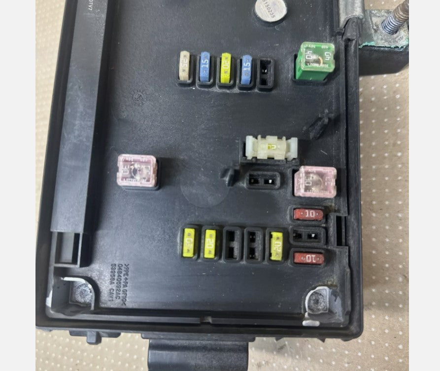 2006-09 DODGE RAM 1500 2500 FUSEBOX w/ TIPM TOTALLY INTEGRATED POWER MODULE 002 - Used OEM Auto Part - Photo 2