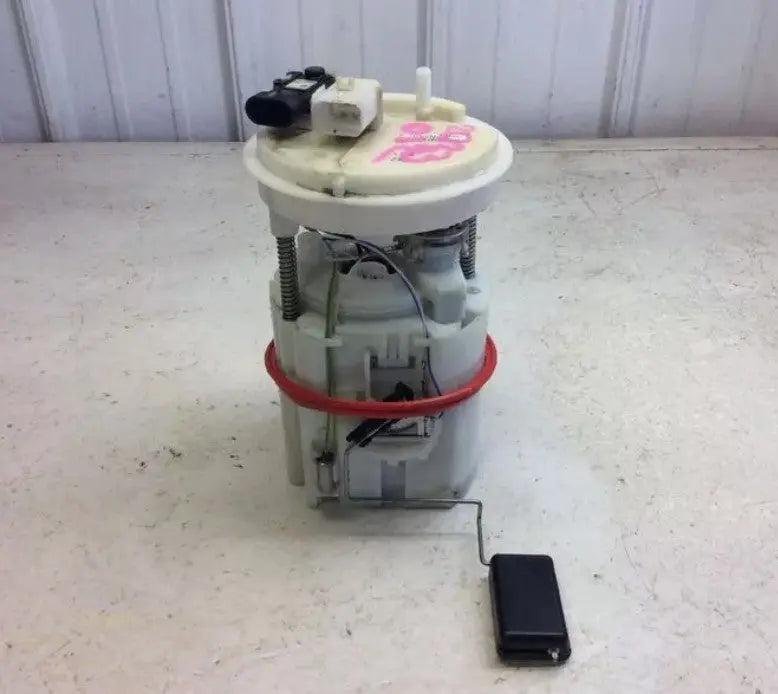 Fuel Pump Assembly Thru VIN 050451 Fits 2009-2010 Chevrolet AVEO Warranty - Used OEM Auto Part - Photo 2