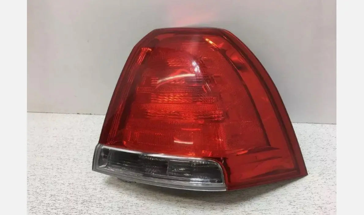 Tail Light Assembly CHEVY CAPRICE Right Passenger 2011-2017 - Used OEM Auto Part
