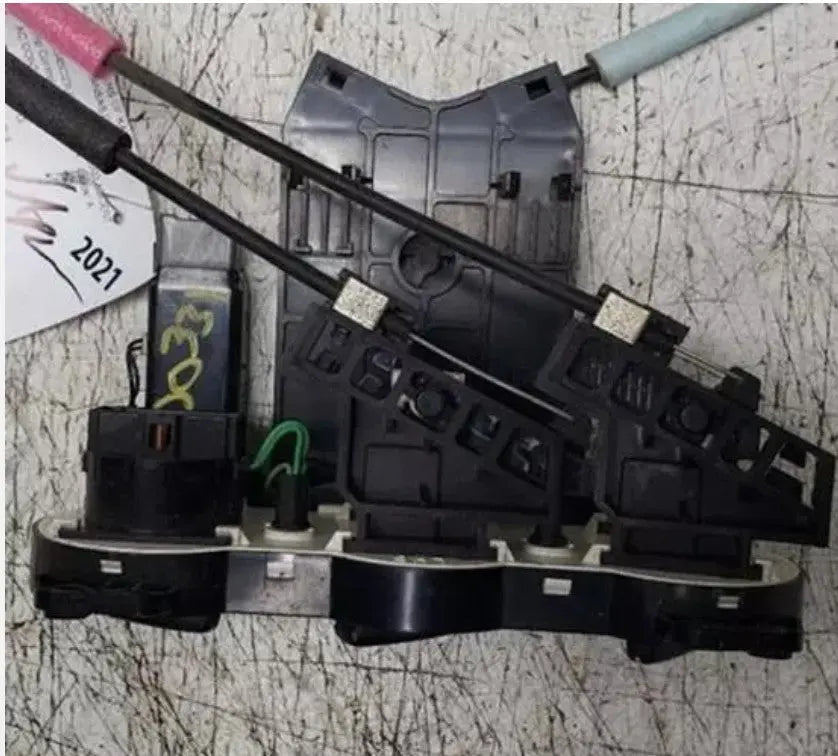 Tem Control DOHC Canada Market Hatchback Fits 2003-2006 Hyundai ACCENT WARRANTY - Used OEM Auto Part - Photo 2