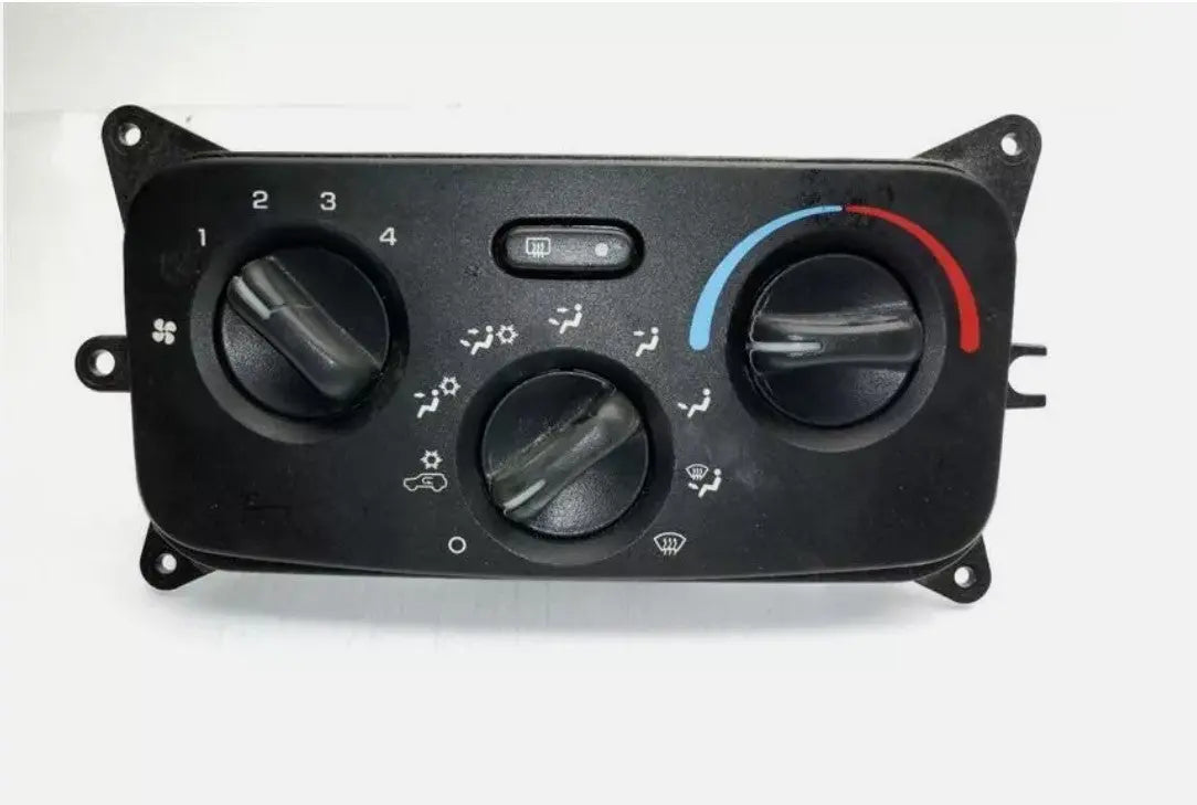 2002-2003 Jeep Liberty Climate Heater Control with A/C OEM WARRANTY - Used