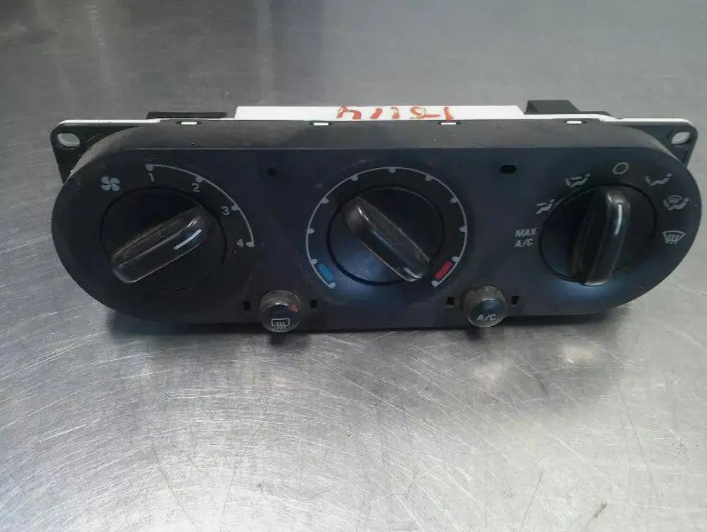 2002-2006 Ford Explorer Manual Front A/C Heater Temperature Climate WARRANTY - Used OEM Auto Part