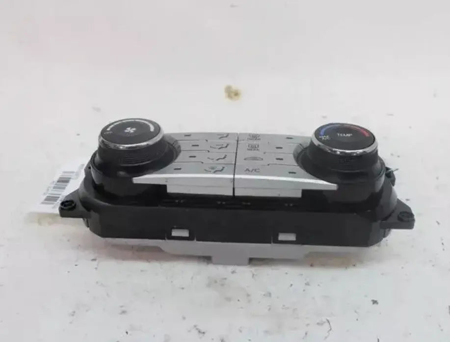A/C Heater Temperature Control Hyundai Genesis Manual Cpe 2009-2012 WARRANTY - Used OEM Auto Part