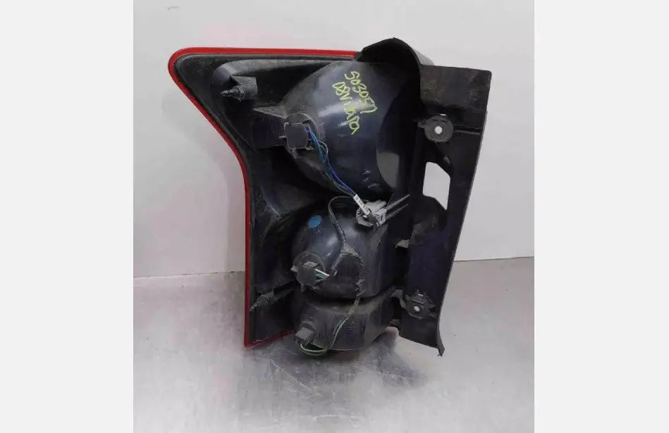 Passenger RH Tail Light Assembly OEM Suzuki XL-7 2007 2008 2009 - Used
