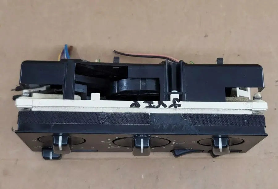 93-97 VOLVO 850 CLIMATE DUAL AUTO HEATER A/C CONTROL PANEL UNIT WARRANTY - Used OEM Auto Part