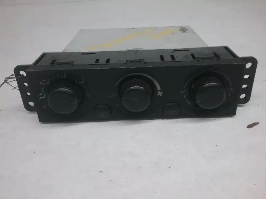 A/C Heater FRONT TEMPERATURE CONTROLS AutoMitsubishi Montero 01 02 03 04 05 06 - Used OEM Auto Part