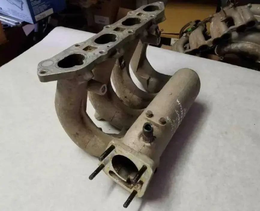 Intake Manifold 1.8L 4 Cylinder Fits 2002-2004 Kia SPECTRA WARRANTY - Used OEM Auto Part - Photo 3