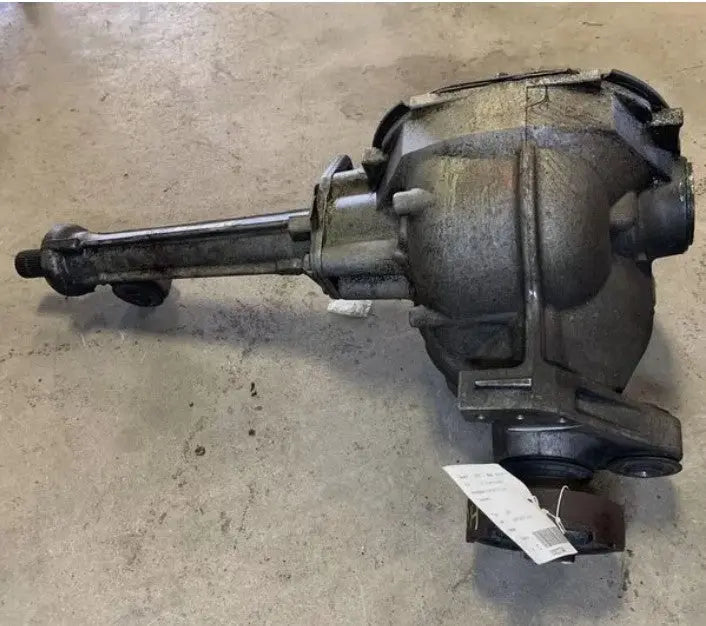 2007-2008 Ford Expedition Carrier Front Axle 3.73 Ratio - Used OEM Auto Part - Photo 3