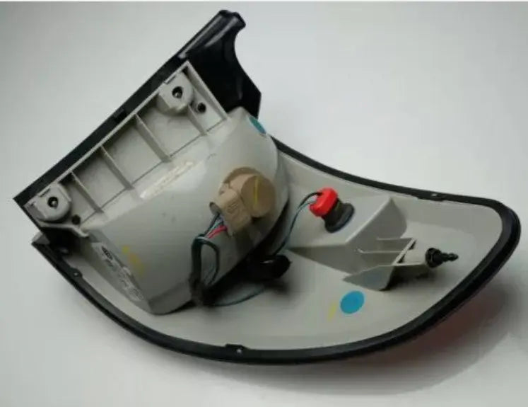 2007-2010 Saturn Outlook Left Driver Side Outer Tail Light Lamp OEM - Used - Photo 3