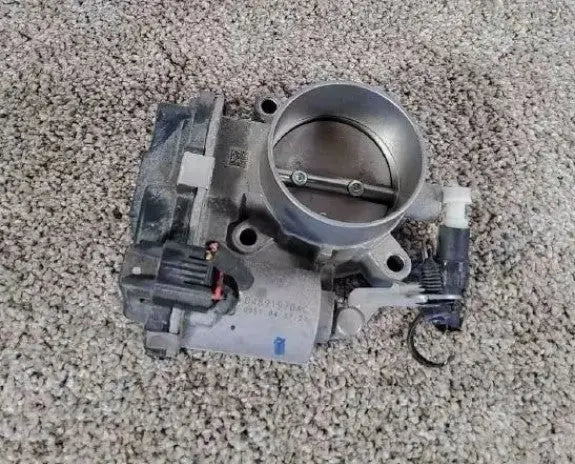 Throttle Body Throttle Valve Assembly 2.4L Fits 2015-2018 JEEP RENEGADE OEM 18 - Used - Photo 3