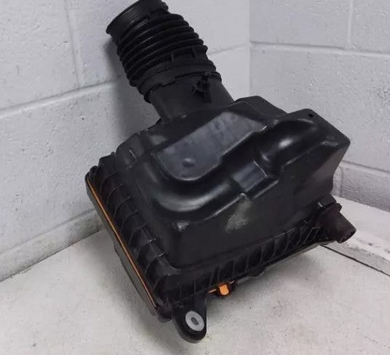 GMC TERRAIN 2018-2022 ENGINE AIR CLEANER FILTER HOUSING BOX OEM WARRANTY - Used - Photo 2
