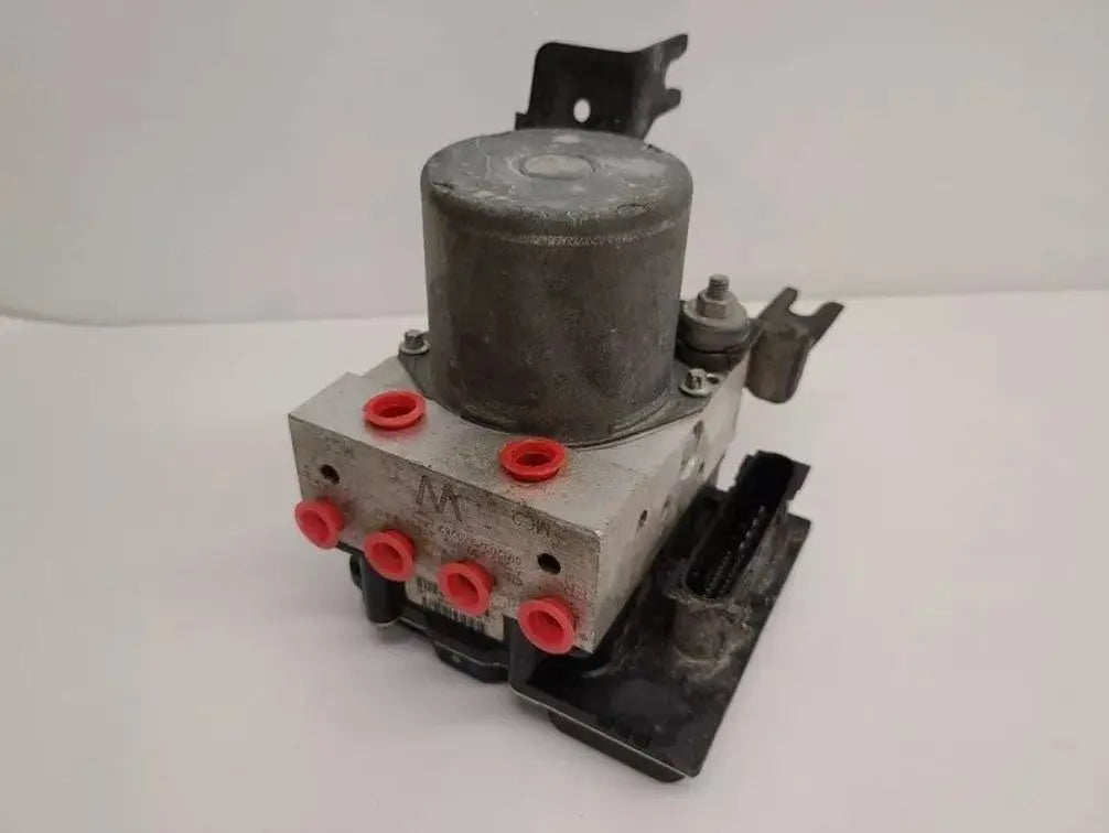 2009-2010 Nissan Cube AT CVT ABS Anti-Lock Brake Actuator And Pump Assembly OEM - Used