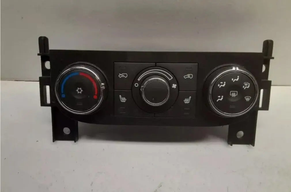 2007-2011 CHEVROLET HHR A/C Heater Temperature Climate Control Warranty - Used OEM Auto Part