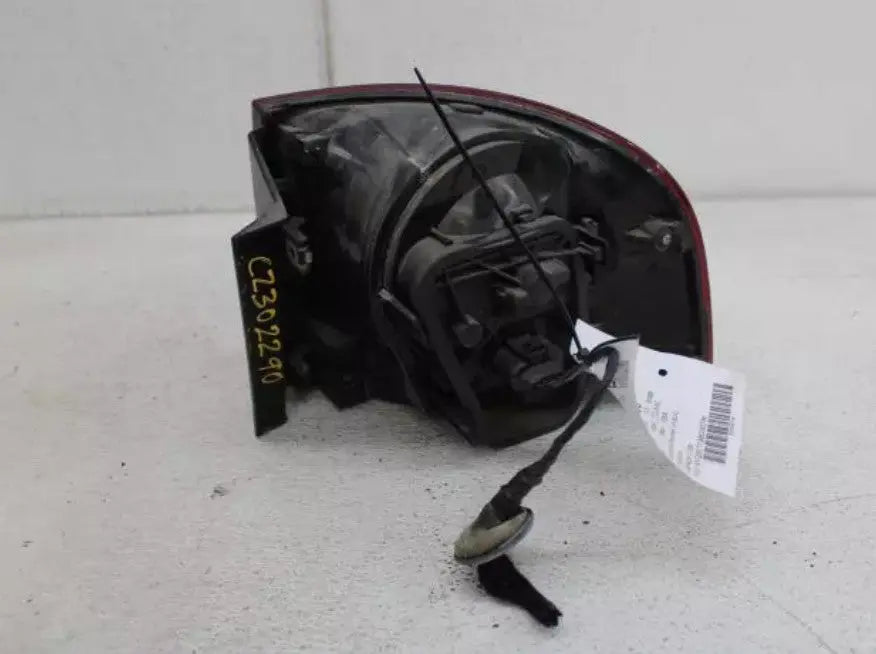 VOLKSWAGEN TOUAREG 2008-2010 DRIVER LEFT QUARTER MOUNT TAIL LIGHT LAMP - Used OEM Auto Part - Photo 3