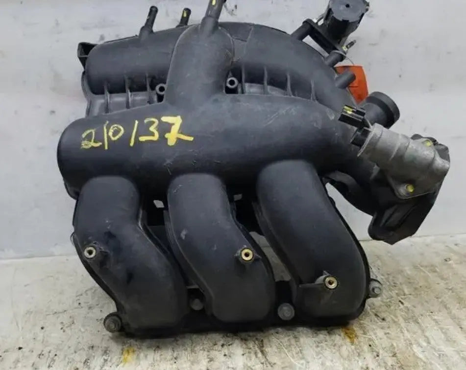 Intake Manifold 3.0L Upper Fits 2005-2007 Ford ESCAPE WARRANTY - Used OEM Auto Part