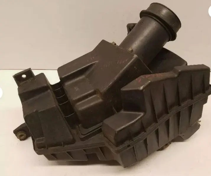 2001 INFINITI I30 AIR INTAKE CLEANER BOX 3.0L WARRANTY - Used OEM Auto Part - Photo 3